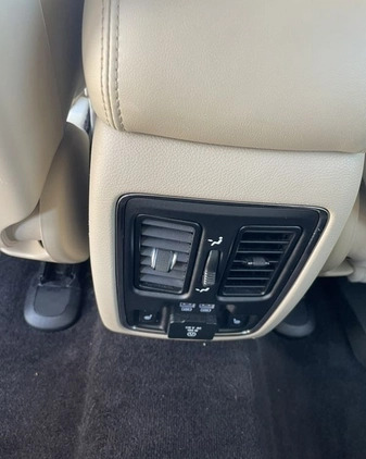 Jeep Grand Cherokee cena 59000 przebieg: 160000, rok produkcji 2017 z Wałbrzych małe 79